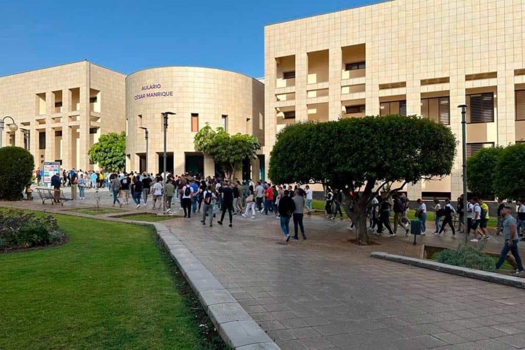 Más de mil aspirantes para optar a 75 plazas de la Policía Canaria