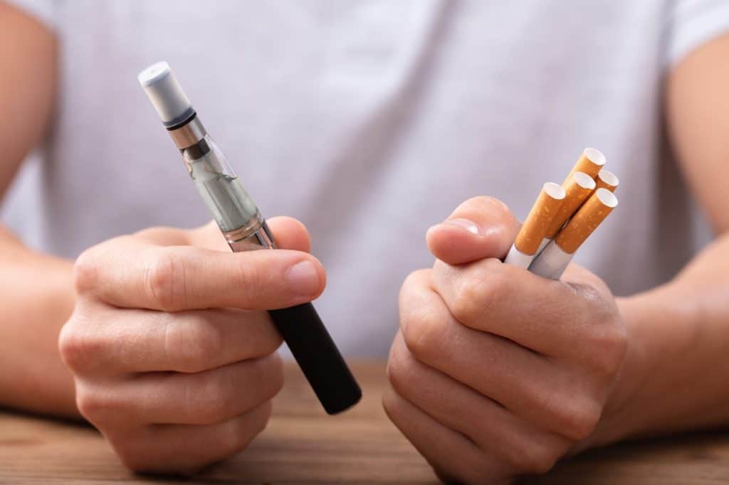 Desmontan el mito del vaper: explican por qué los cigarrillos electrónicos son "potencialmente dañinos"