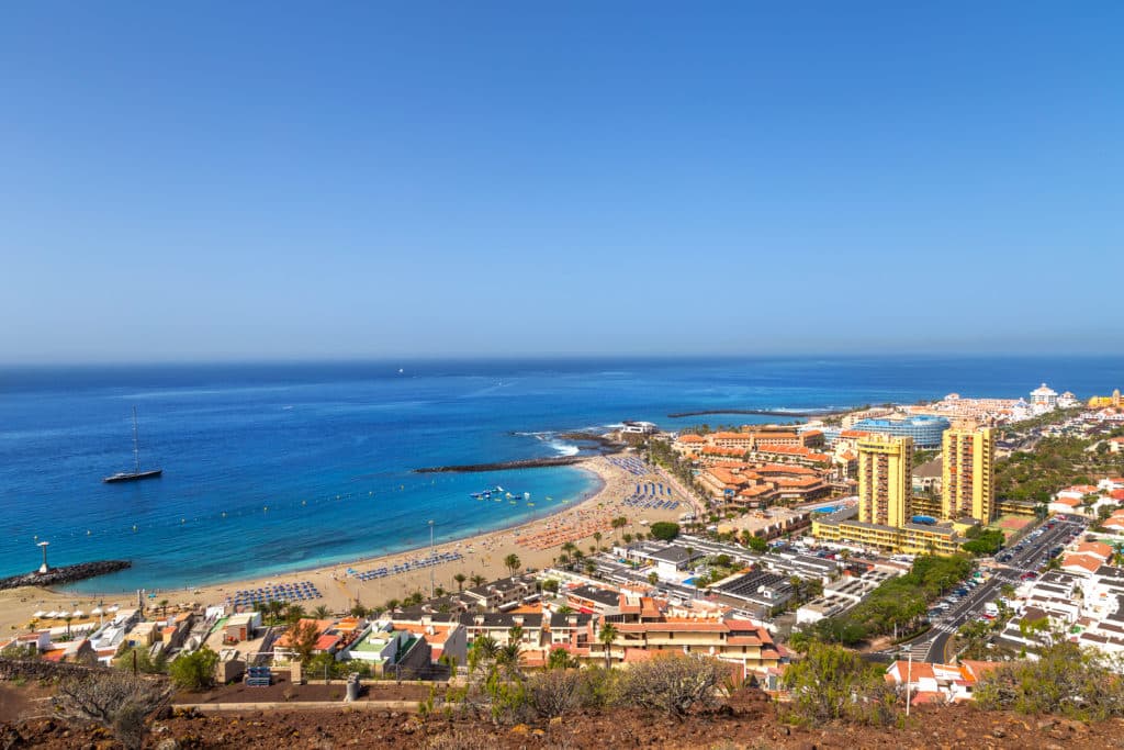 Una turista inglesa se queja de comprar una tablet en Tenerife por 160 euros: "Al final me gasté 2.200"