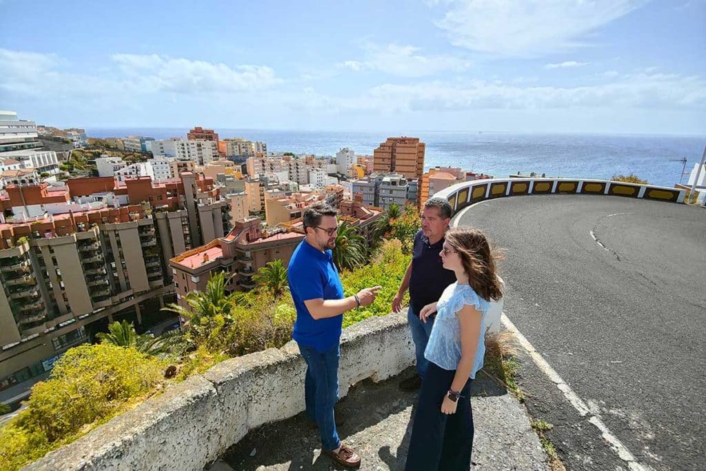 Antona se traza el objetivo de que el ascensor de Calcinas se haga realidad
