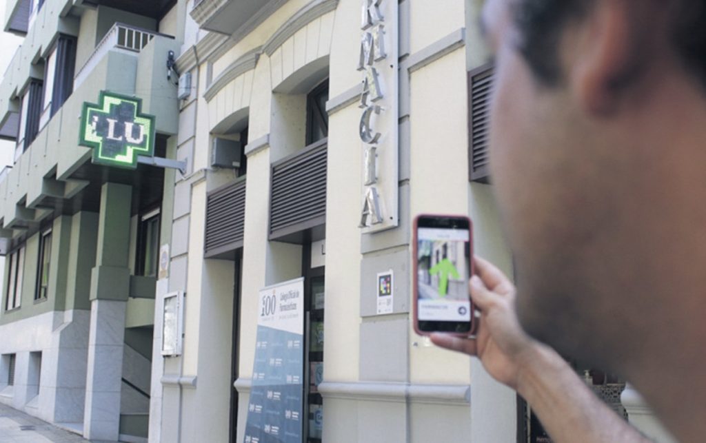 NaviLens, la ‘app’ tinerfeña para que personas con discapacidad visual lleguen a la farmacia