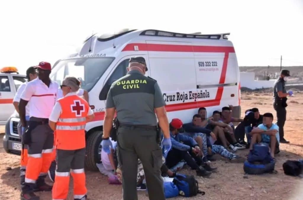 Menores traslada a Gran Canaria a 13 chicos del incidente de la pelea a pedradas en Lanzarote