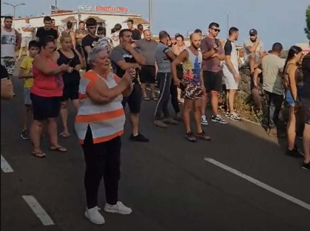 El alcalde de El Rosario media para que no detengan al dueño de un bar de Las Lagunetas