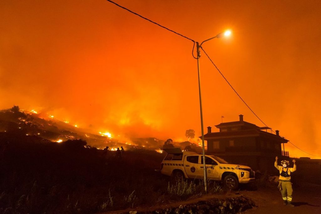 "Los que provocaron el fuego lo hicieron con la mala idea de que su extinción fuera muy difícil"