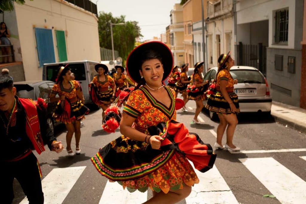 El barrio de Salamanca se convierte en Bolivia por unas horas