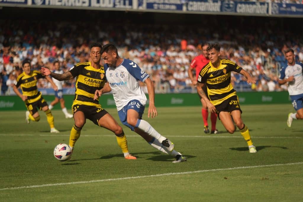 CD Tenerife contra el Real Zaragoza. Fran Pallero