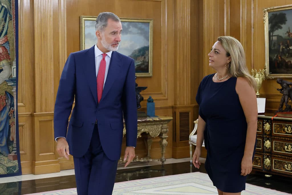 CC apoya la investidura de Feijóo y condiciona la de Sánchez a que cumpla con Canarias