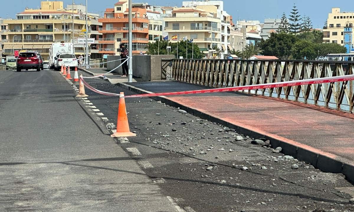 Arona reabre al tráfico la principal vía de acceso y salida de Las Galletas