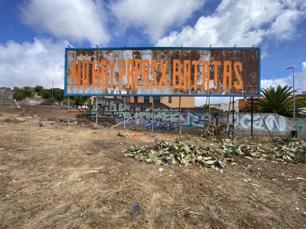 La obra de Sabotaje Al Montaje sobre la escasez de papas en Canarias. Facebook