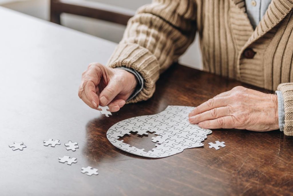 Un nuevo estudio desvela que los pacientes con Alzheimer son más sensibles a la música