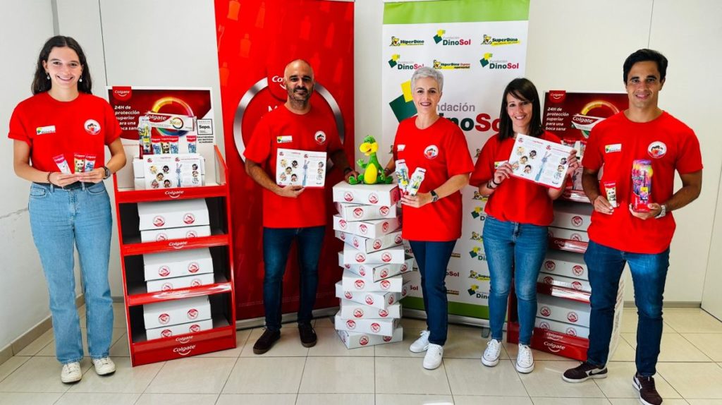 Fundación Dinosol y Colgate Palmolive