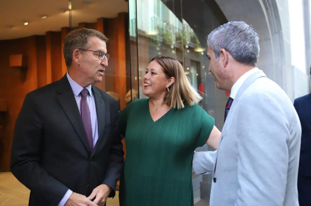 Alberto Núñez Feijóo visita el Parlamento de Canarias