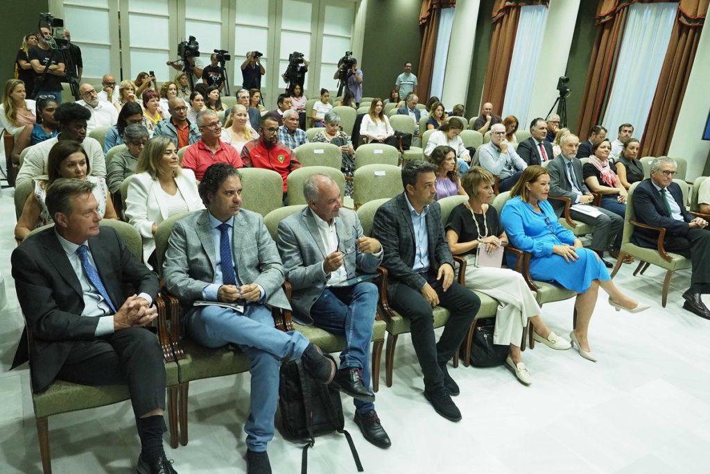 Sala Europa del Parlamento de Canarias. 