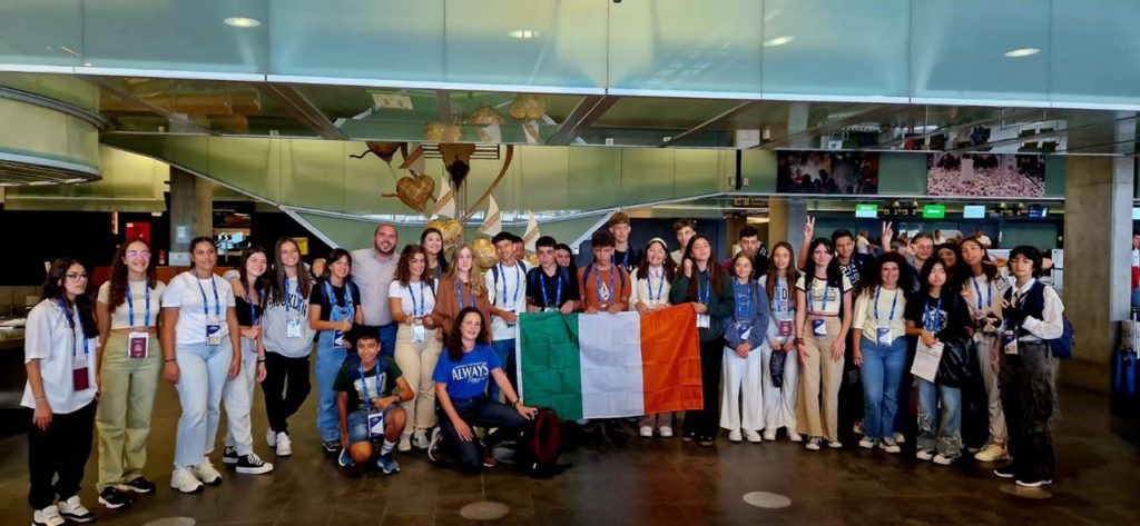 Alumnado beneficiado de las becas de inmersión lingüística. DA