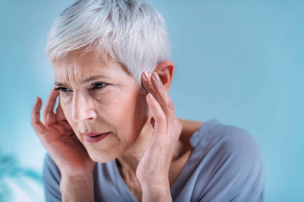Los especialistas recomiendan evitar los alérgenos, los tóxicos y los lugares con humo para no agravar los síntomas de la rinosinusitis