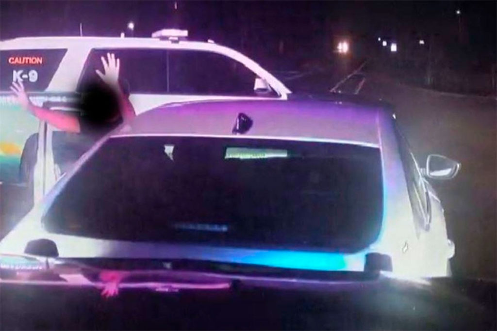 Un niño de 10 años se lleva el coche de su madre por un enfado y recorre cientos de kilómetros con su hermana