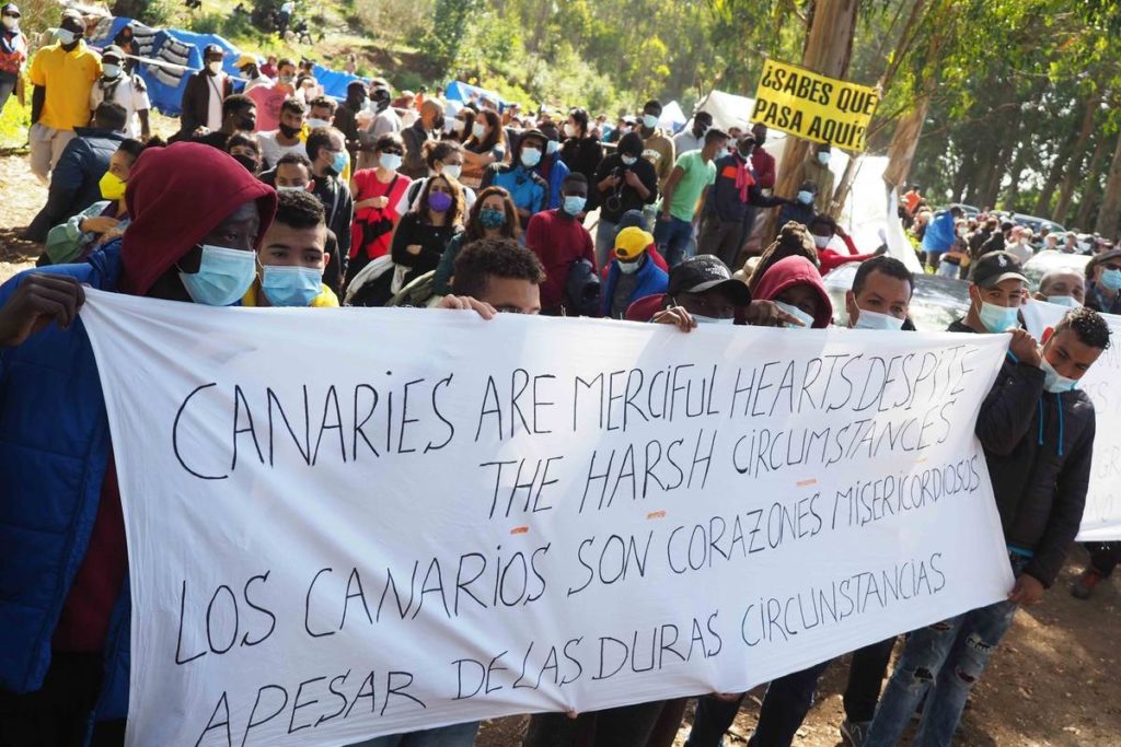 La Fiscalía también pide más medios en las Islas para acoger a migrantes