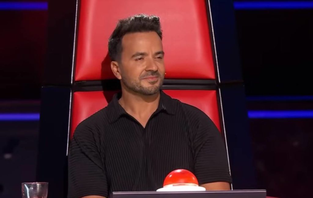 Luis Fonsi, a una concursante de La Voz afincada en Tenerife: "¿Ya sabes hacer papas arrugadas?"