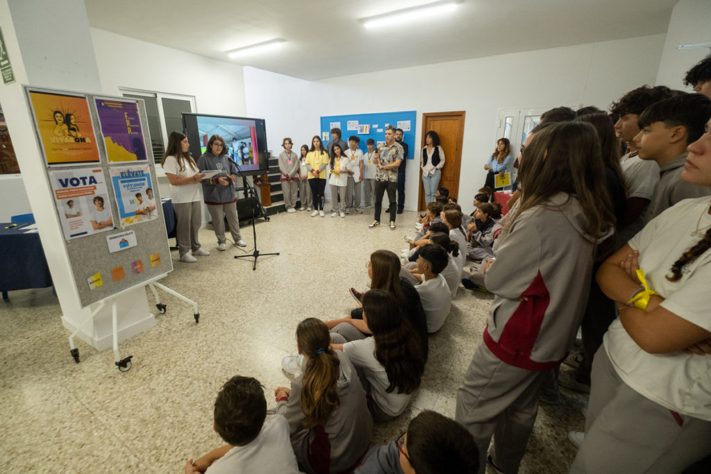 Elecciones democráticas en el colegio Decroly, en La Laguna. Fran Pallero