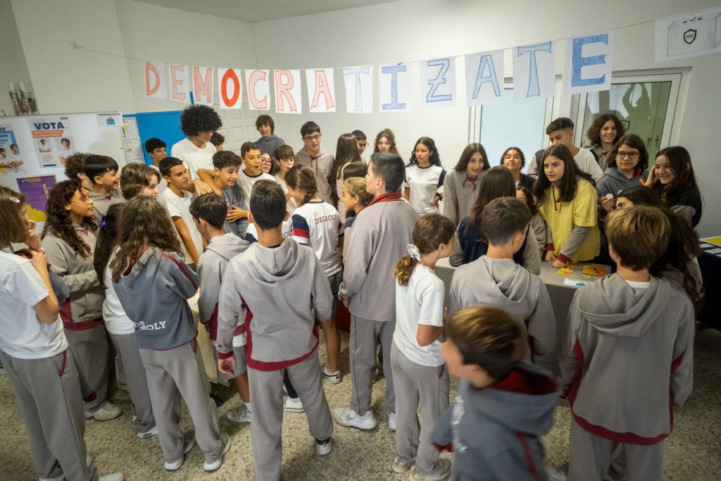 Elecciones democráticas en el colegio Decroly, en La Laguna. Fran Pallero