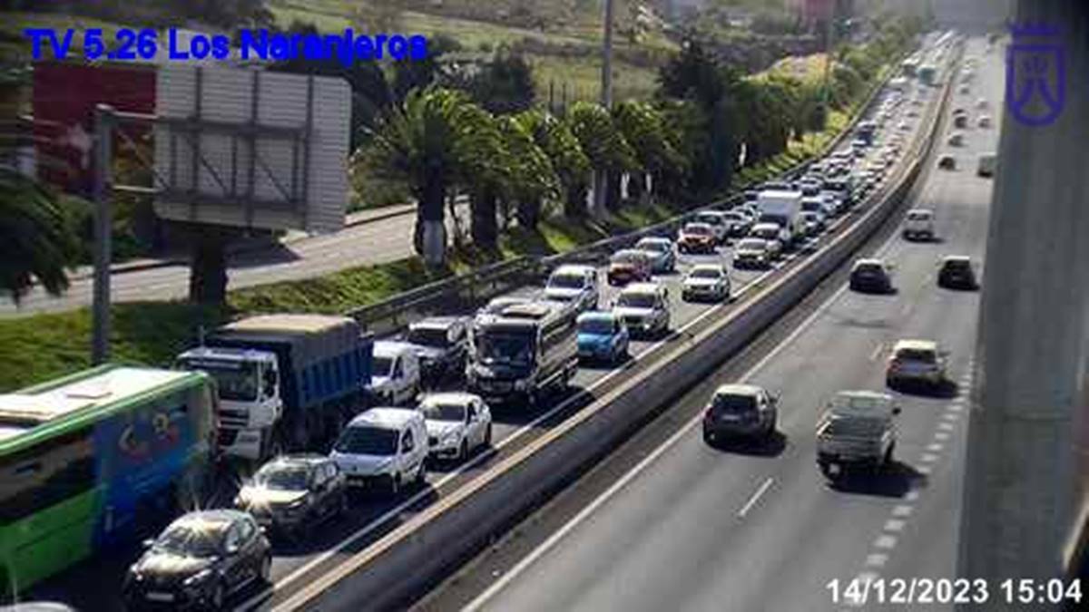 Retenciones en la autopista TF-5 por un accidente