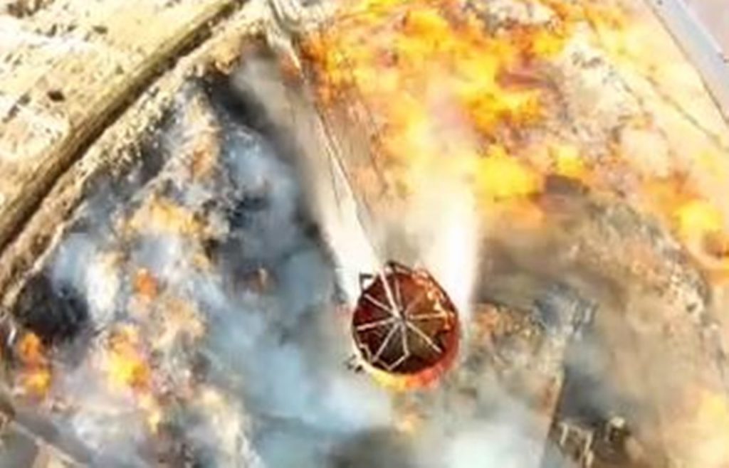 El incendio en Arona sigue activo tras 152 descargas de agua