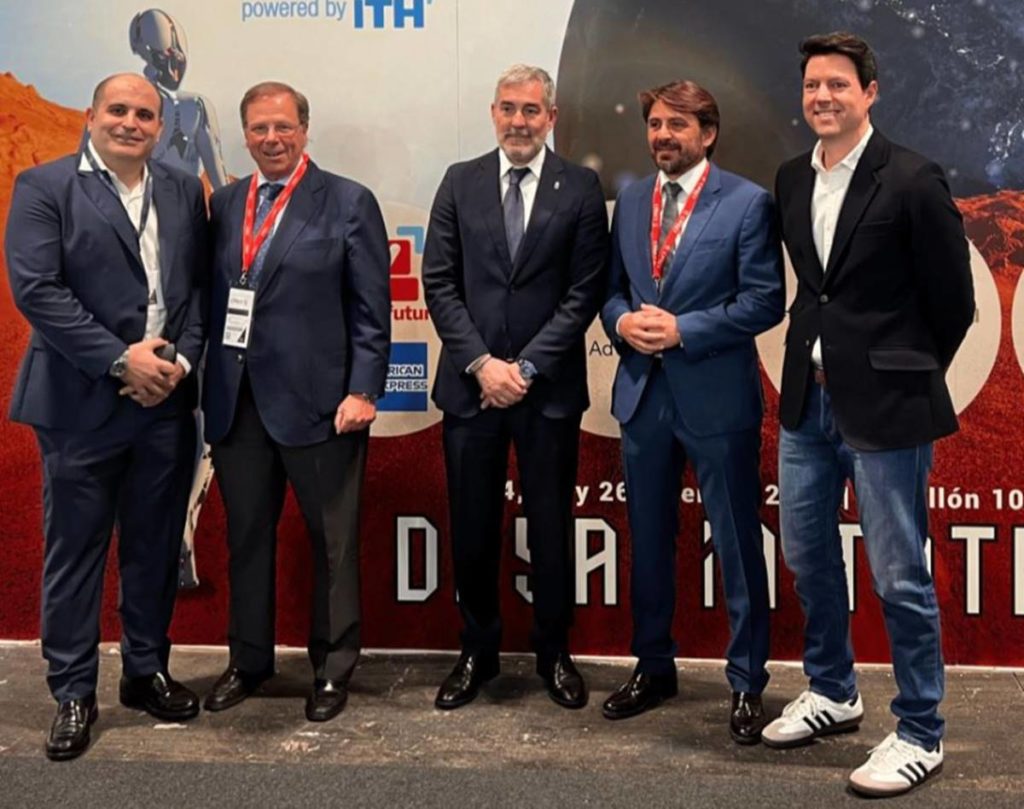 Canarias impulsa su industria tecnológica turística en FiturC