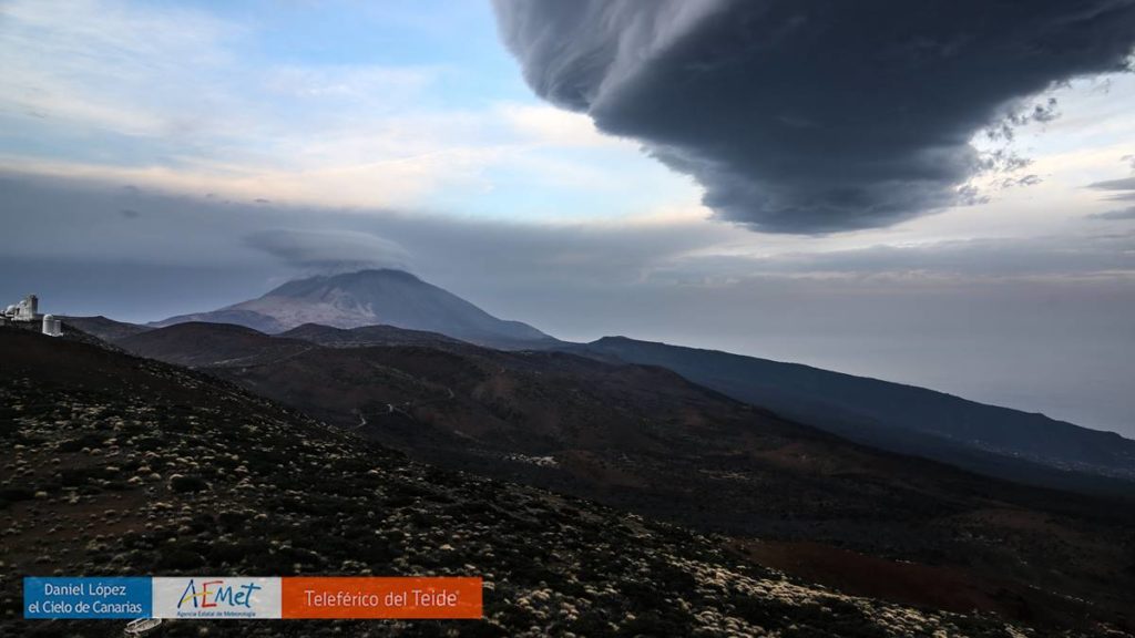 El Parque Nacional del Teide amanece con un espectacular sombrero