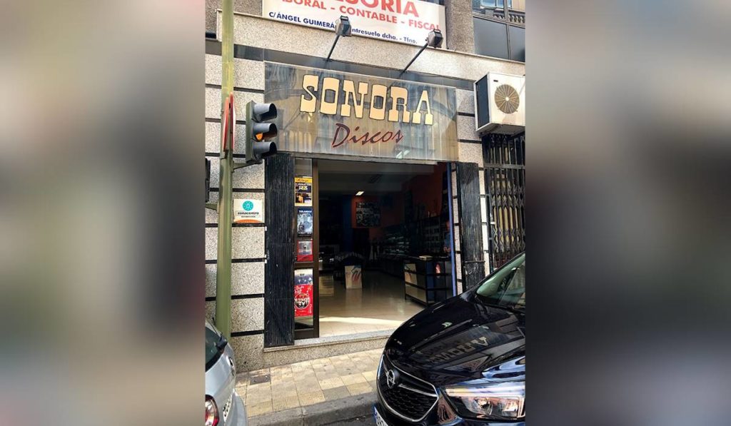 Cierra Sonora Discos, una de las tiendas más míticas de Santa Cruz de Tenerife
