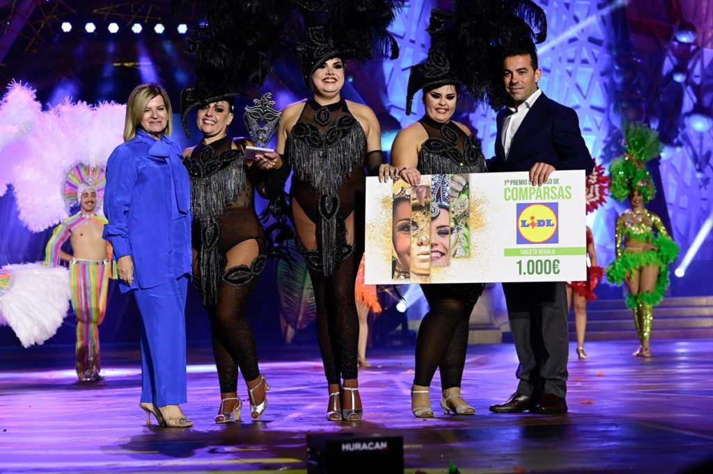 Decisión insólita en el concurso de comparsas de Las Palmas de Gran Canaria: los resbalones dan la victoria a todas