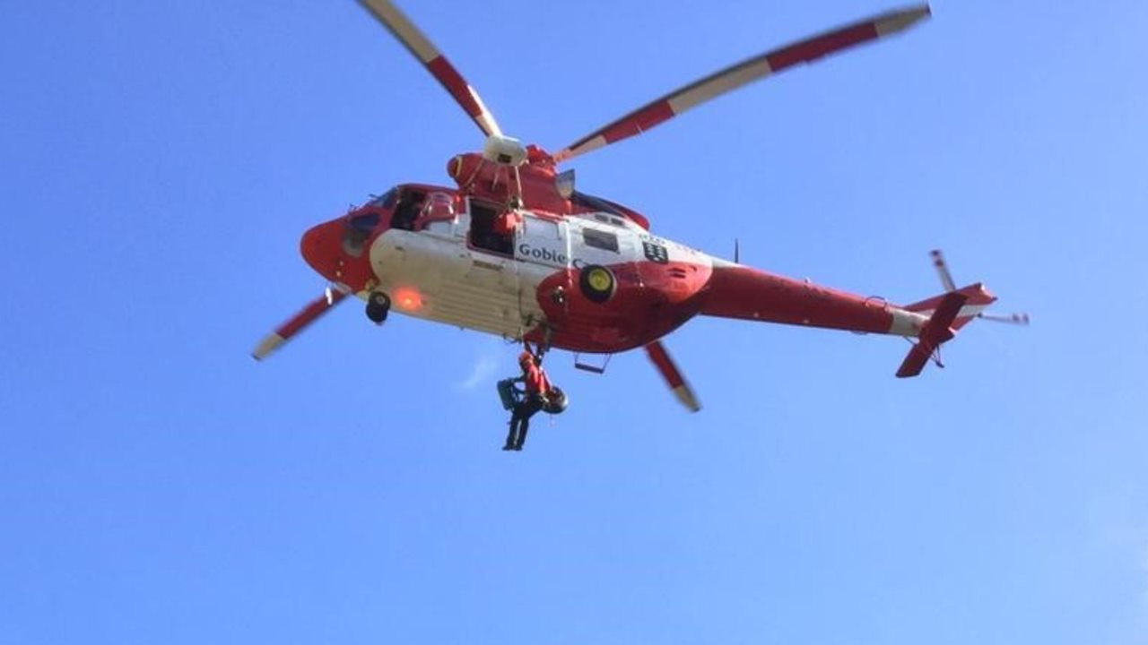 Helicóptero del GES. DA