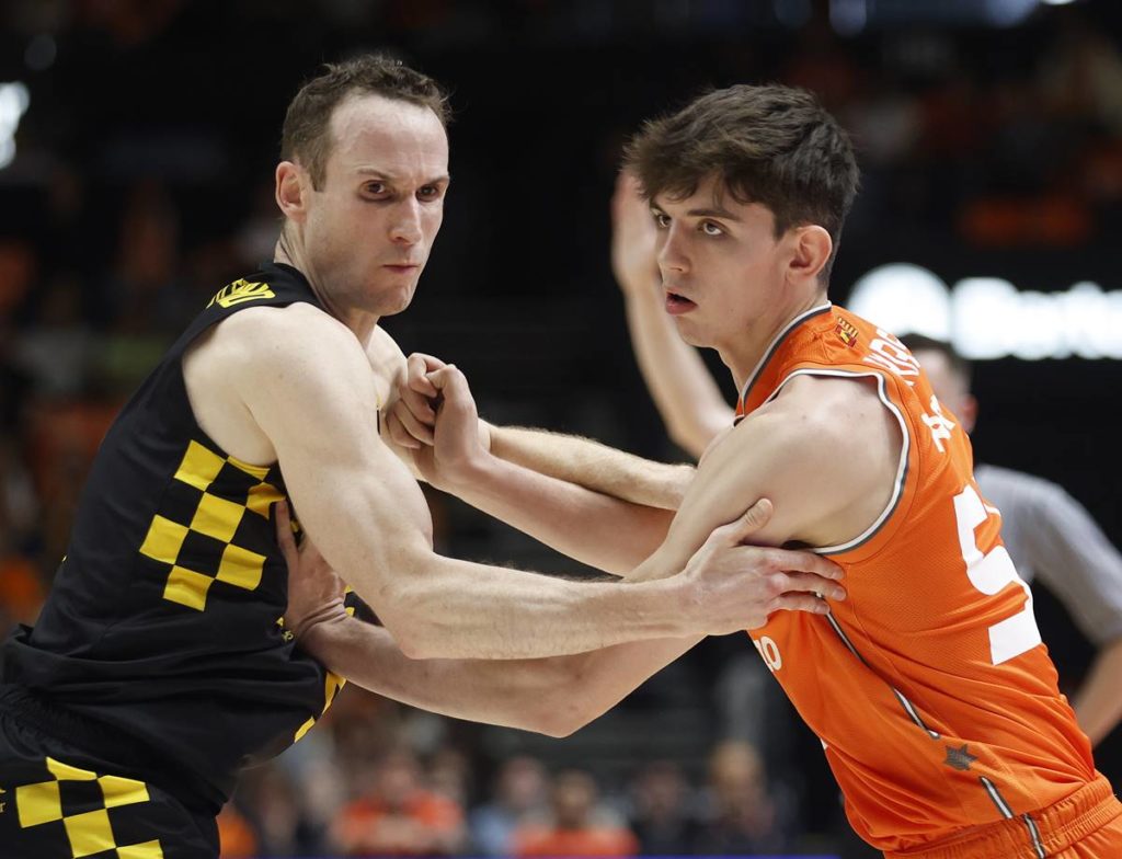El Lenovo Tenerife sufre un serio correctivo en Valencia (98-73)
