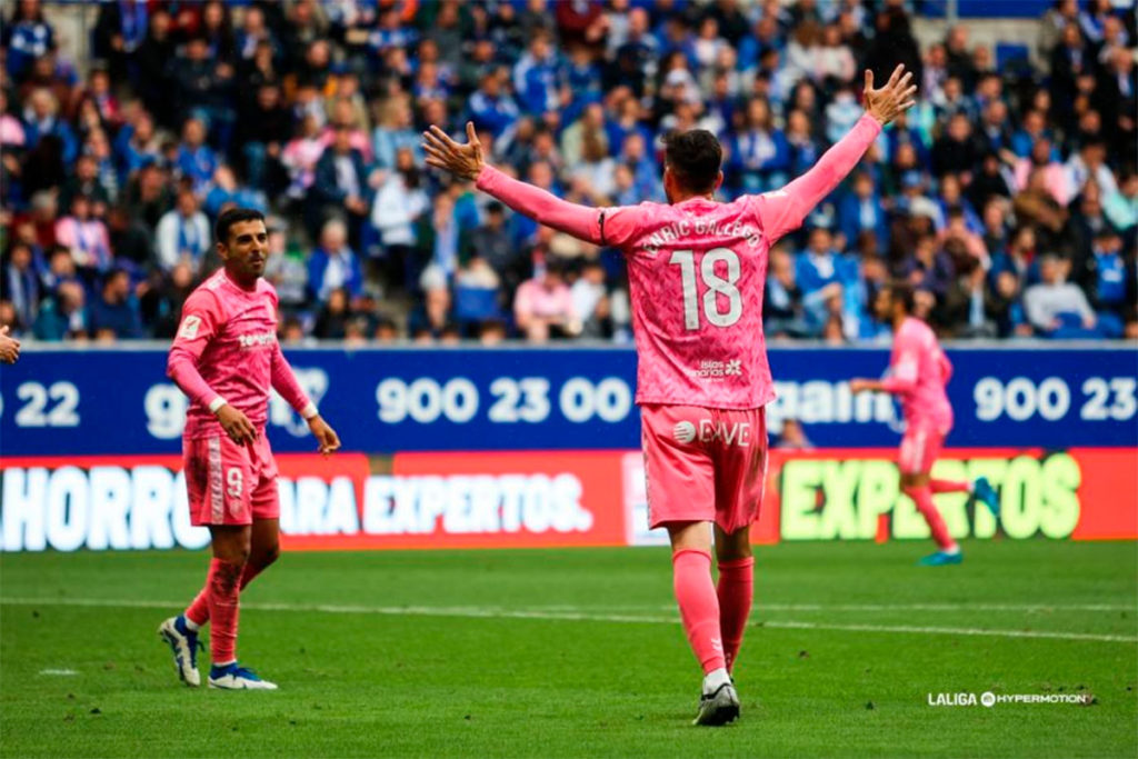 El Tenerife logra ante el Oviedo la primera victoria del año fuera de casa (0-1)
