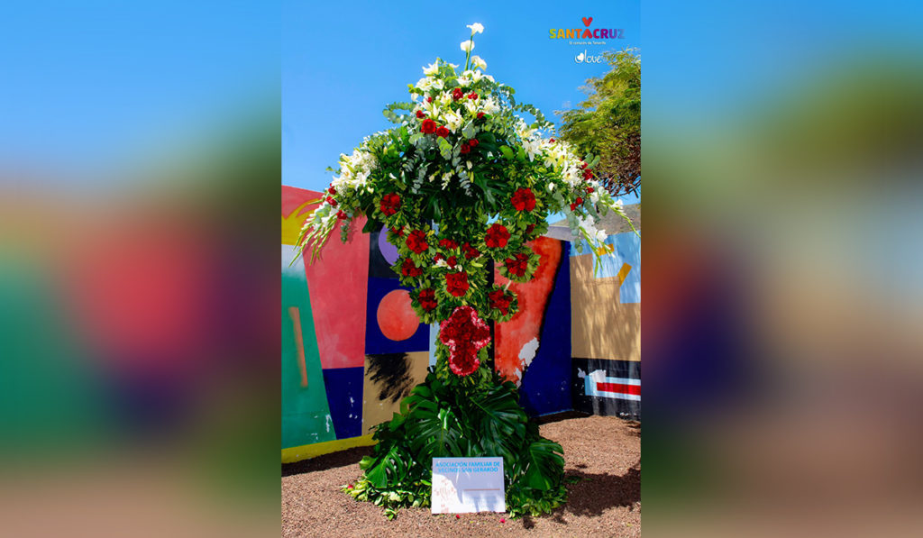 La Asociación de Vecinos San Gerardo gana el Concurso de Cruces de Flores Naturales