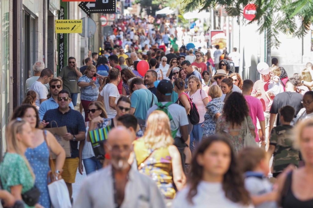 Santa Cruz de Tenerife se prepara para el fin de semana más divertido