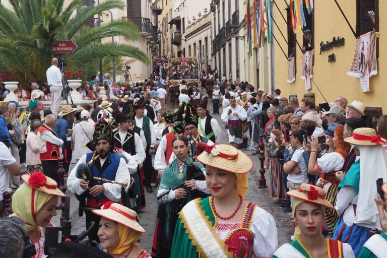 Más de 100 actos por las Fiestas de La Orotava: baile de magos, Corpus Christi y una romería histórica que cumple 90 años