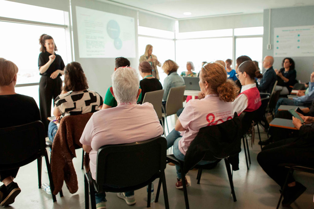 Encuentro entre la Fundación Quirónsalud y las asociaciones de Pacientes de Tenerife