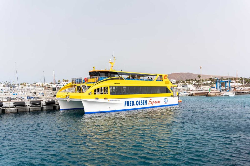 El nuevo miniferri de Fred. Olsen Express ya está operativo entre Lanzarote y Fuerteventura