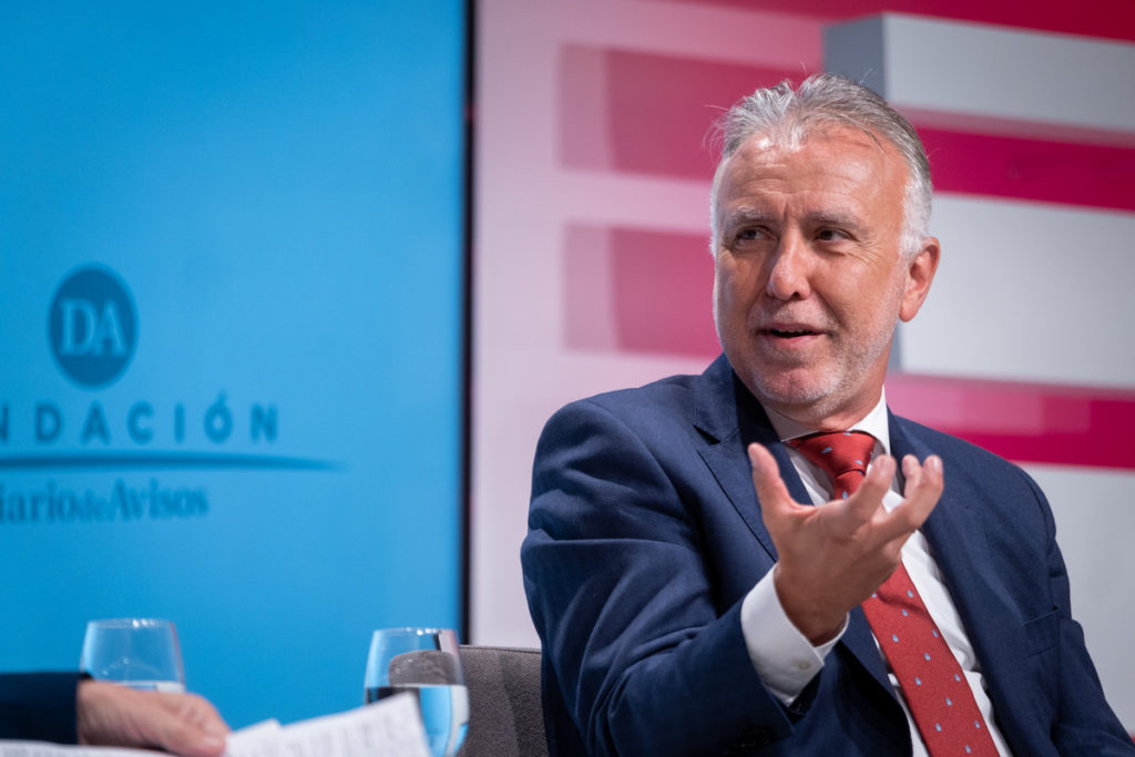 Torres afirma que es “un día triste” y Martín pide una respuesta de CC