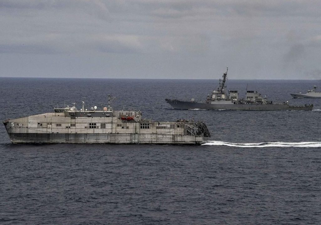 Ejercicios navales anteriores al sur del Archipiélago. DA