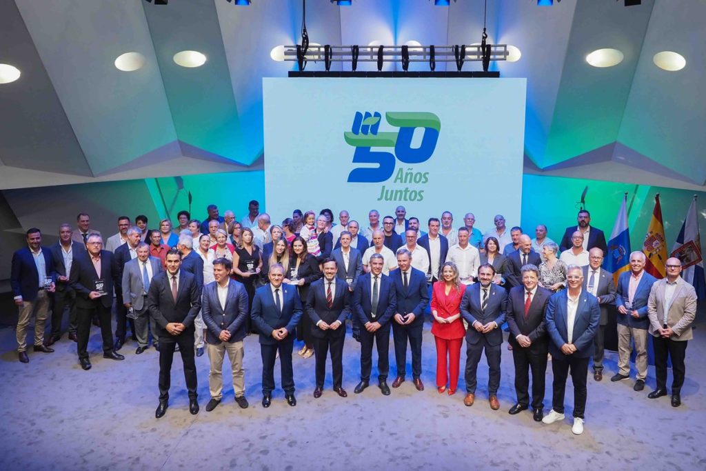Mercatenerife rinde homenaje a los productores, mayoristas y trabajadores en su 50 Aniversario