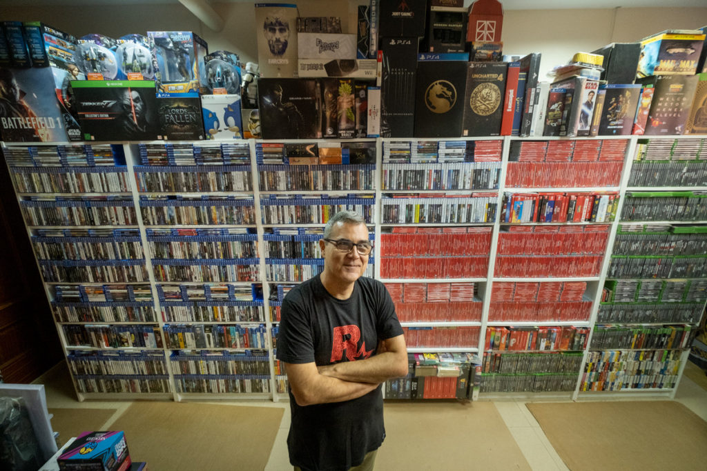 El guardián de los videojuegos: la mayor colección de Europa está enTenerife
