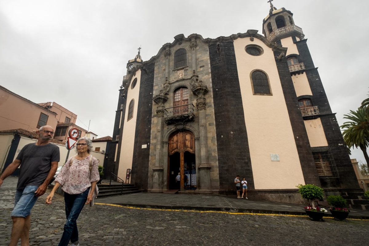 La iglesia tinerfeña que se construyó en el siglo XVIII gracias a la venta de 500 toneladas de vino a América. Fran Pallero