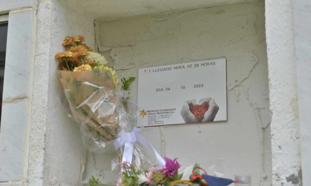 Vecinos de El Hierro (Premio Endecan a la Solidaridad)