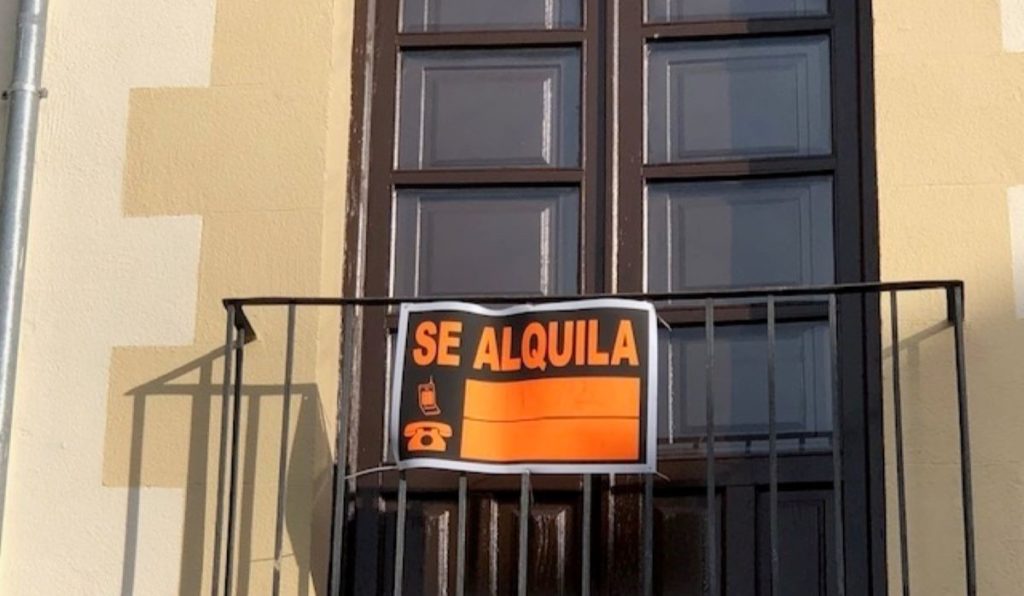 El plazo que la ley concede al casero para devolver la fianza del alquiler: ¿qué puede reclamar el inquilino?