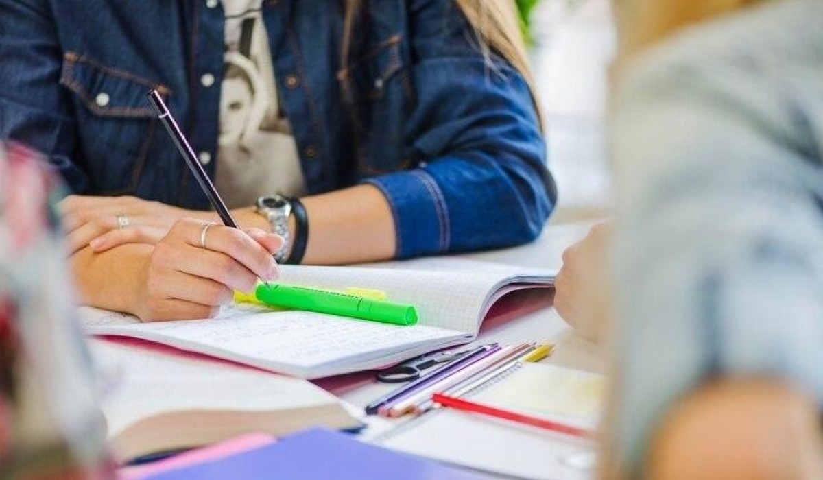 Becas estudiantes universitarios