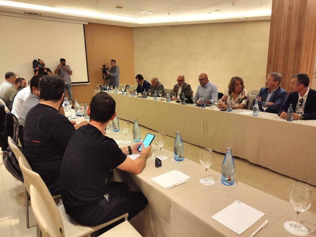 Patronal y sindicatos llegan a un preacuerdo para evitar la huelga en la hostelería en la provincia tinerfeña