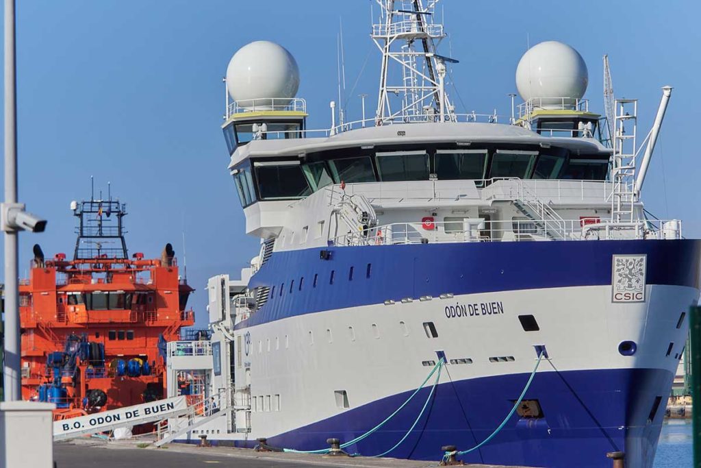 El buque oceanográfico Odón de Buen visita por primera vez Canarias