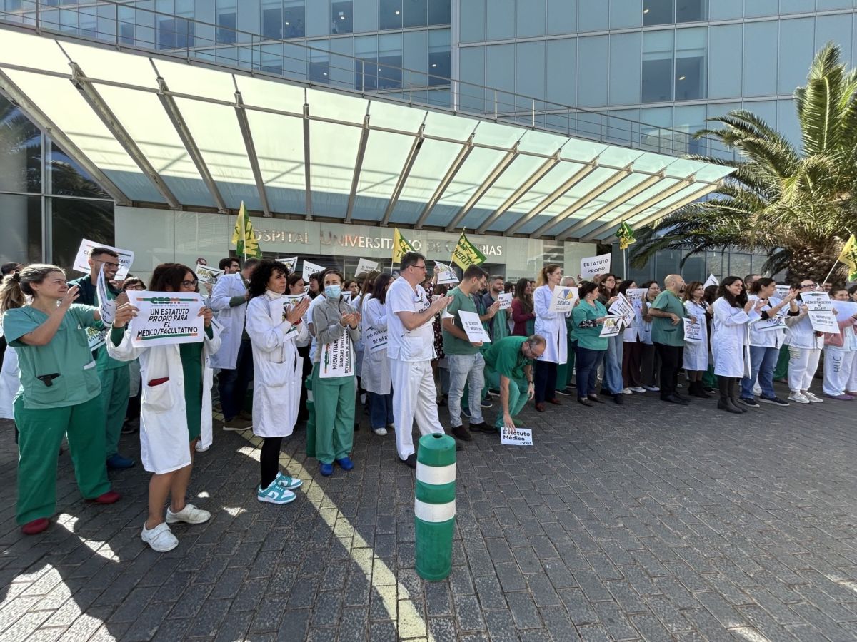 Anuncian una huelga de médicos en Canarias