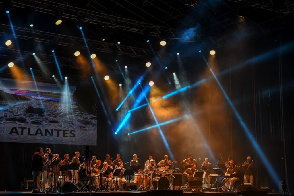 Leal Theater Hosts 20th Charity Gala for AECC